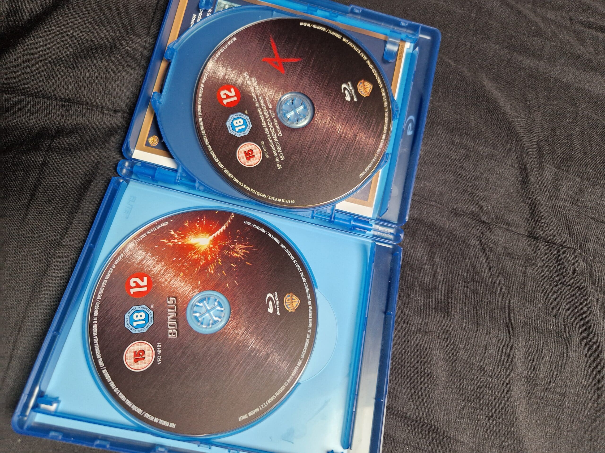 L’arme Fatale, coffret intégrale en Blu-ray. Les 4 films + un disque bonus.