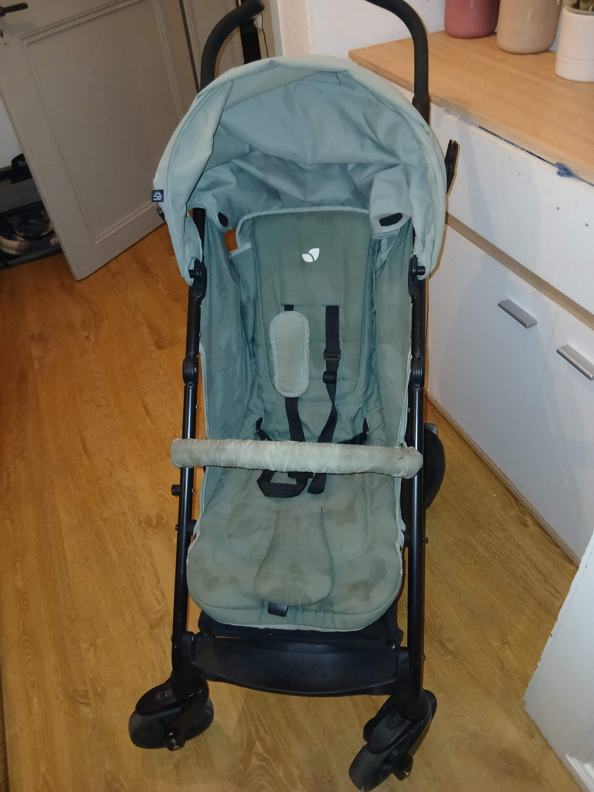 Poussette Joie Canne