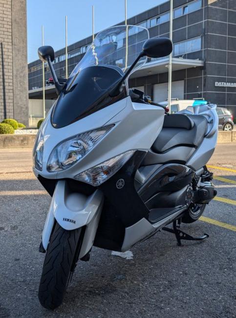 YAMAHA TMAX XP 2011