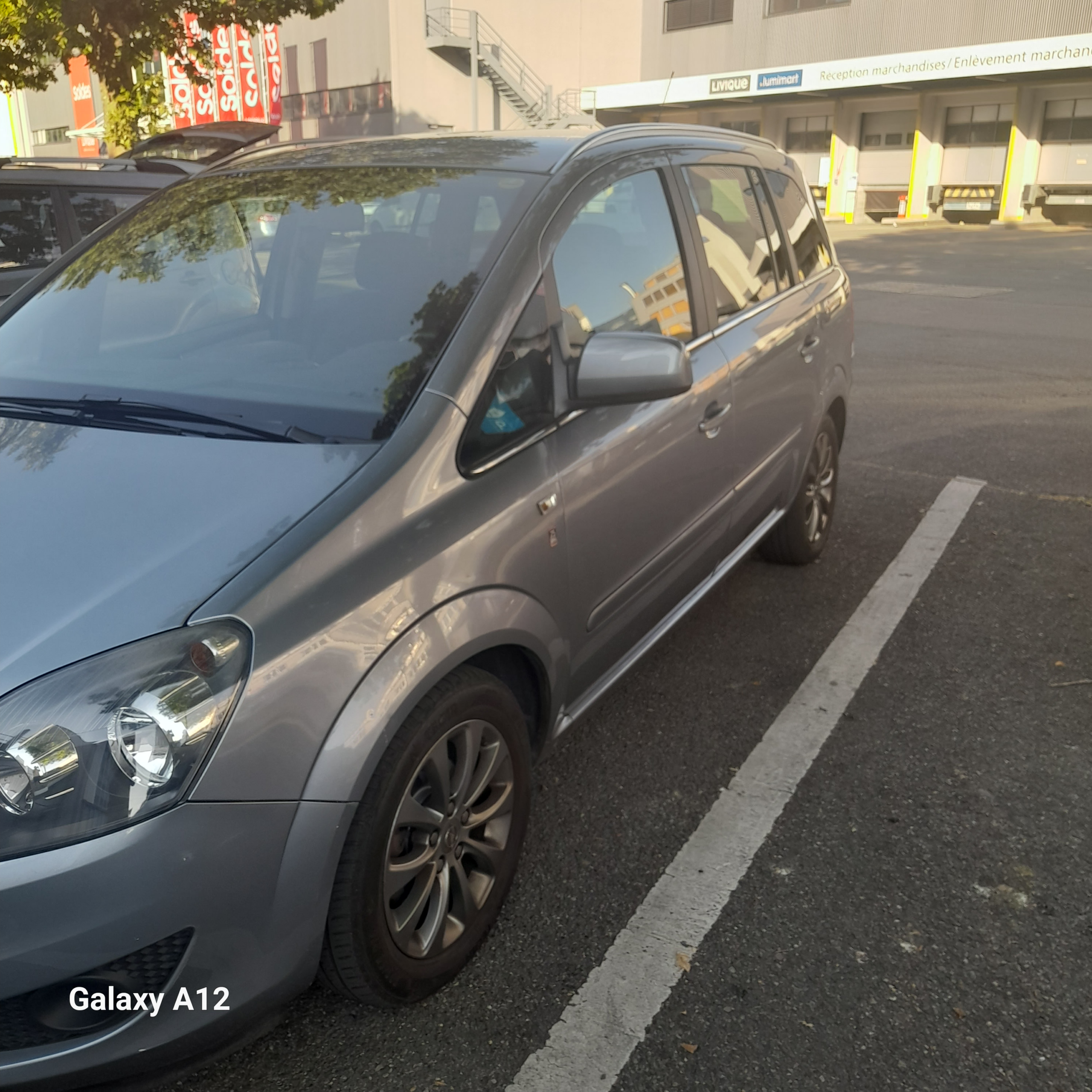 Voiture Opel Zafira à vendre